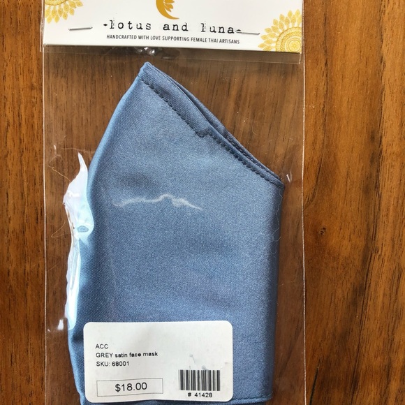NWT Lotus & Luna grey satin face mask - Picture 2 of 2